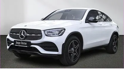 Gebraucht Mercedes GLC300 AMG 245 PS (180 kW) 2022 Weiß Coupé