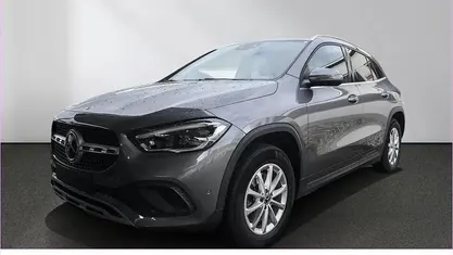 Lack mountaingrau Gebraucht 2021 Mercedes GLA250 Style SUV | 27.880 € (Fairer Preis)