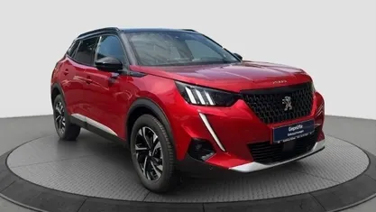 Rot Gebraucht 2021 Peugeot 2008 GT-line SUV | 16.900 € (Fairer Preis)