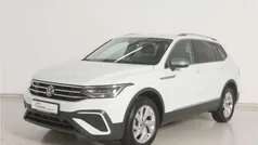 Weiss Gebraucht 2024 VW Tiguan Allspace Life SUV | 36.940 € (Superpreis)