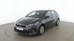 Grau Gebraucht 2020 Kia Ceed Limousine | 14.450 € (Fairer Preis)