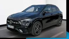 Metalliclack kosmosschwarz Gebraucht 2025 Mercedes GLA200 AMG SUV | 43.476 € (Fairer Preis)