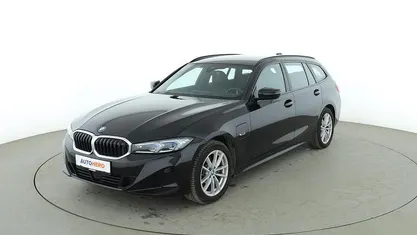 Gebraucht BMW 320e 204 PS (150 kW) 2022 Schwarz Kombi