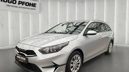 Gebraucht 2023 Kia Ceed Vision Kleinwagen | 19.900 € (Fairer Preis)