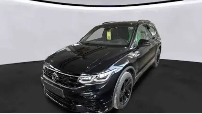 Second-hand VW Tiguan R-line 200 CP (147 kW) 2023 Negru SUV
