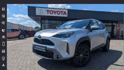 Gebraucht Toyota Yaris Cross 116 PS (85 kW) 2022 Schimmering silber metallic SUV