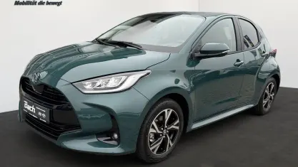 Gebraucht Toyota Yaris Comfort 116 PS (85 kW) 2025 Everest green Kleinwagen