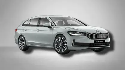 Gebraucht Skoda Superb LAURIN & KLEMENT 193 PS (141 kW) 2026 Aluminiumsilber metalilc Kombi