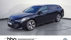 Grenadillschwarz metallic Gebraucht 2025 VW Passat Business Kombi | 35.830 € (Fairer Preis)