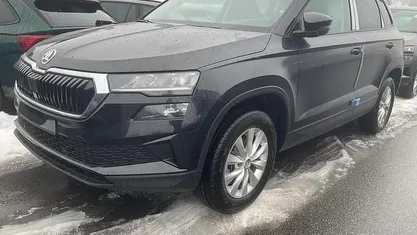 Gebraucht 2025 Skoda Karoq Selection SUV | 34.375 € (Fairer Preis)
