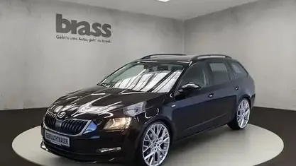 Blackmagic perleffekt Gebraucht 2019 Skoda Octavia Soleil Kombi | 16.700 € (Fairer Preis)