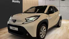 Schneeweiß Gebraucht 2025 Toyota Aygo Kleinwagen | 16.690 € (Fairer Preis)