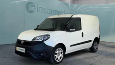 Weiß Gebraucht 2022 Fiat Doblò Van / Kleinbus | 17.049 € (Fairer Preis)