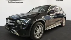 Metalliclack obsidianschwarz Gebraucht 2020 Mercedes GLC200 SUV | 34.790 € (Fairer Preis)