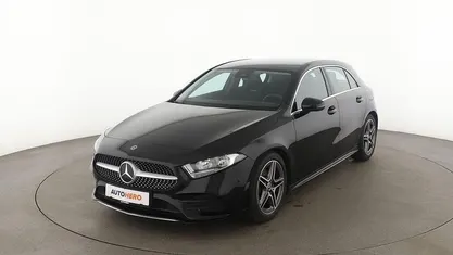 Schwarz Gebraucht 2020 Mercedes A180 AMG line Limousine | 21.410 € (Guter Preis)