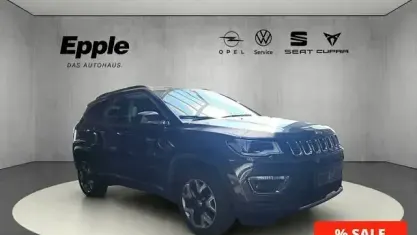 Gebraucht Jeep Compass Limited 140 PS (102 kW) 2019 Grau SUV