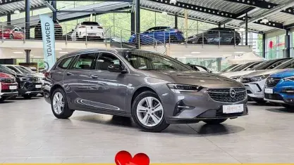 Używany Opel Insignia Elegance 174 KM (127 kW) 2021 Szary Kombi