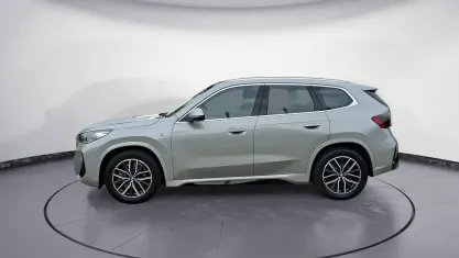 Gebraucht BMW iX1 M Sport 230 kW (313 PS) 2023 Silber SUV