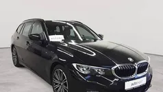 Saphirschwarz metallic Gebraucht 2022 BMW 330 M Sport Kombi | 32.090 € (Guter Preis)