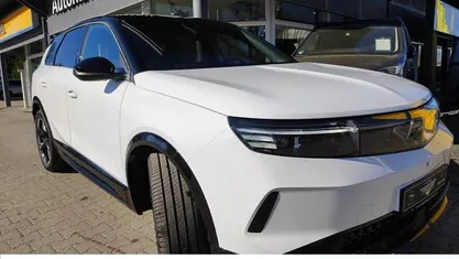 Nouă Opel Grandland Electric Ultimate 156 kW (213 CP) 2026 Alb SUV
