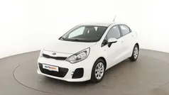 Weiß Gebraucht 2016 Kia Rio Edition 7 Limousine | 8.620 € (Fairer Preis)