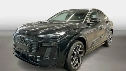 Neu Audi Q6 Sportback e-tron Business 225 kW (306 PS) 2026 Mythosschwarz SUV
