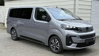 Artense grau Neu 2025 Peugeot Traveller Premium Van / Kleinbus | 43.990 € (Fairer Preis)
