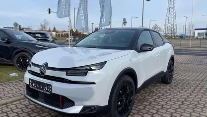 Weiß Neu 2025 Citroën C4 Limousine | 25.980 € (Fairer Preis)