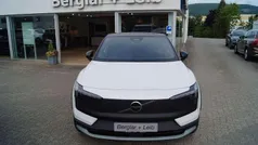 Crystal white pearl Gebraucht 2025 Volvo EX30 Ultra SUV | 51.790 € (Fairer Preis)