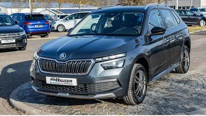 Grau Gebraucht 2021 Skoda Kamiq Style SUV | 18.999 € (Fairer Preis)