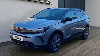 Używany Opel Grandland X GS Line 131 KM (96 kW) 2022 Unbekannt (metallic) SUV