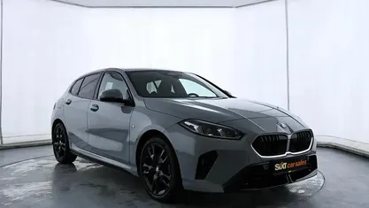 Gebraucht BMW 118 M Sport 110 PS (80 kW) 2025 Grau Kleinwagen