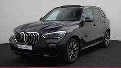 Carbonschwarz metallic Gebraucht 2020 BMW X5 M Sport SUV | 41.950 € (Fairer Preis)