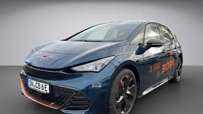 Blau (blau / aurora blue) Gebraucht 2025 Cupra Born Kleinwagen | 36.990 € (Fairer Preis)