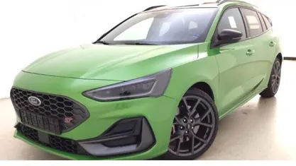 Begagnad Ford Focus ST 280 HK (205 kW) 2023 Grön Kombi