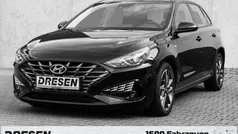 Phantom black mineraleffekt Gebraucht 2023 Hyundai i30 Trend Limousine | 17.940 € (Fairer Preis)