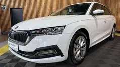 Weiß Gebraucht 2023 Skoda Octavia Kombi | 24.750 € (Fairer Preis)