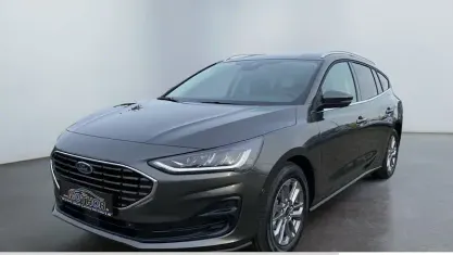 Neu Ford Focus 155 PS (114 kW) 2025 Grau Kombi