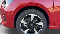 Rot Gebraucht 2023 Opel Corsa-e GS Line Kleinwagen | 20.680 € (Guter Preis)
