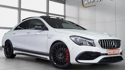 Calcitweiss Gebraucht 2018 Mercedes CLA45 AMG AMG Limousine | 32.990 € (Fairer Preis)
