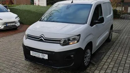 Gebraucht Citroën Berlingo 102 PS (75 kW) 2023 Van / Kleinbus