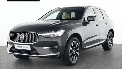 Grau Gebraucht 2022 Volvo XC60 Plus SUV | 34.990 € (Fairer Preis)