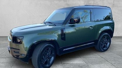 Nieuw Land Rover Defender SE Dynamic 249 PK (183 kW) 2025 Groen SUV