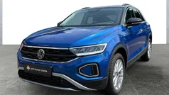 Blau Gebraucht 2025 VW T-Roc Life SUV | 29.890 € (Guter Preis)