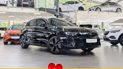 Gebraucht Opel Astra 114 kW (156 PS) 2025 Schwarz Kleinwagen