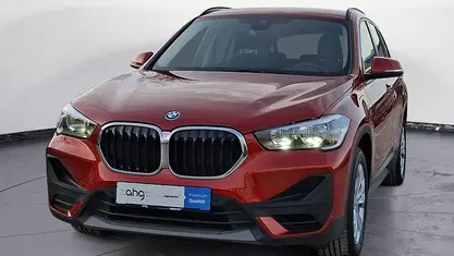 Orange Gebraucht 2022 BMW X1 Advantage SUV | 27.630 € (Fairer Preis)