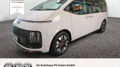Weiss / sonderlackierung creamy white uni Gebraucht 2023 Hyundai Staria Signature Van | 46.550 € (Fairer Preis)
