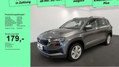 Graphitegrau metallic Gebraucht 2024 Skoda Karoq Selection SUV | 28.290 € (Guter Preis)