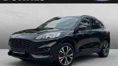 Schwarz (obsidianschwarz metallic) Gebraucht 2021 Ford Kuga ST-Line X SUV | 26.270 € (Fairer Preis)