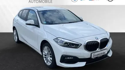 Gebraucht BMW 118 Sport Line 136 PS (100 kW) 2024 Alpinweiss Kleinwagen
